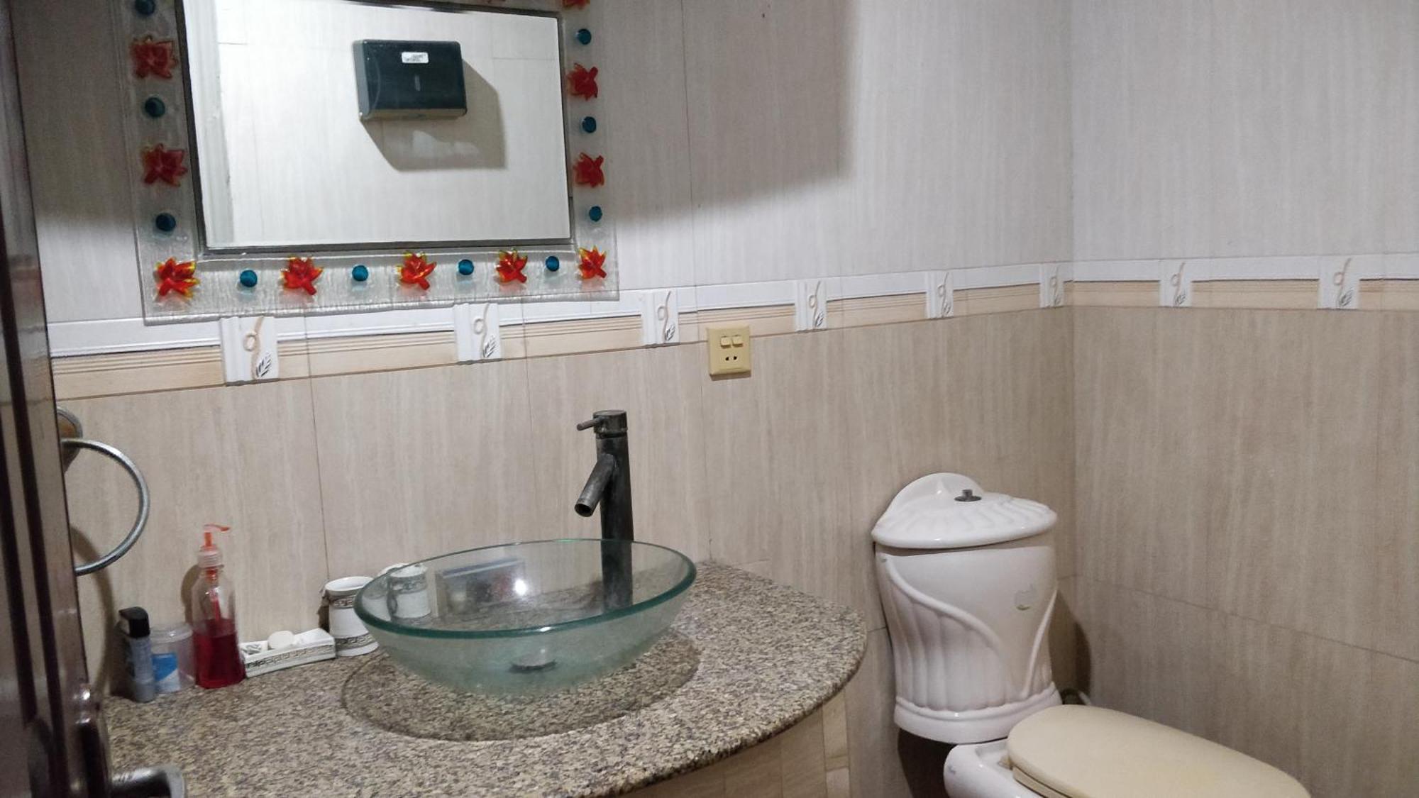 Quick Continental Hotel - Jail Road Лахор Номер фото