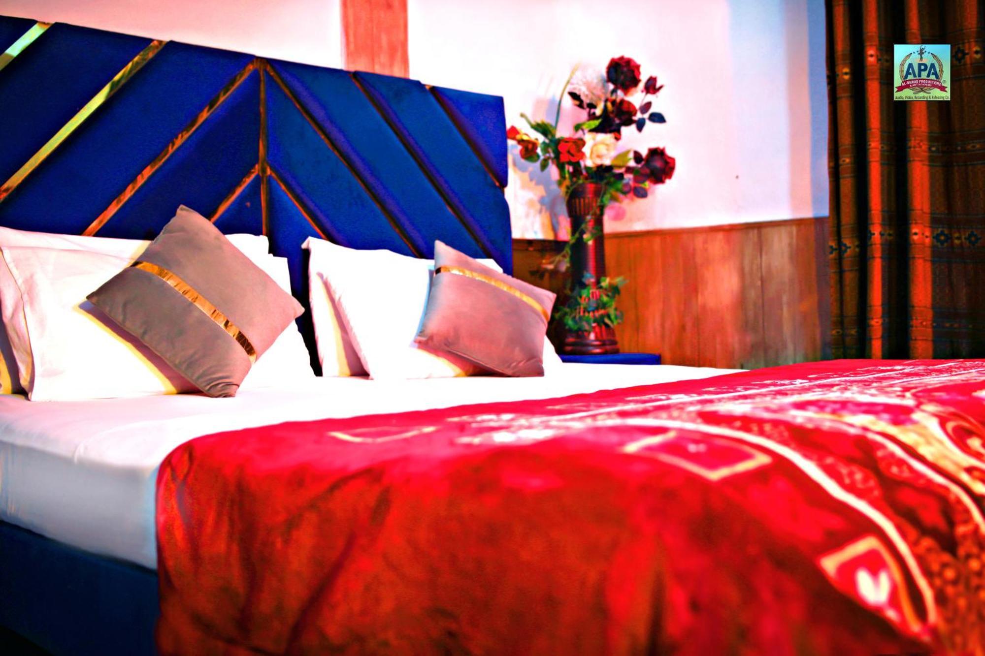 Quick Continental Hotel - Jail Road Лахор Экстерьер фото